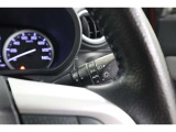 周りが暗くなるとライトを点灯させる【オートライト】つきです♪高速道路の走行時にはトンネルで自動点灯しますので、とっても便利ですよ♪