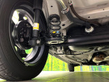 お車を安心してお乗りいただく為には、足回りの定期点検が欠かせません。サービスサポート(有償保証)では無料点検もご提供しており、安心のカーライフをお過ごしいただけるサポート体制が整っています。