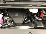 排気量は2400cc!ターボエンジンを搭載し、低回転域からレスポンスの良いパワフルな走りをお楽しみいただけます!