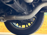 お車を安心してお乗りいただく為には、足回りの定期点検が欠かせません。サービスサポート(有償保証)では無料点検もご提供しており、安心のカーライフをお過ごしいただけるサポート体制が整っています。