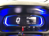 大きな表示で見やすい、デジタルメーターです。
