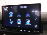 純正ナビが搭載されています。初めての道も安心ですね。Bluetooth接続可能!