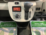ご納車前に納車点検(法定12ヶ月点検相当)を実施し、基本性能に関わる機能や状態を徹底的に点検します。