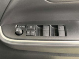 パワーウインドウスイッチ、いたずら防止・挟みこみ防止に、ウインドウロックスイッチを使用ください。便利な電動可倒式ミラースイッチ、集中ドアロックスイッチ