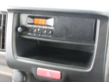 AM・FMラジオ付きです。