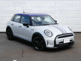MINI認定中古車 車両本体価格に保証も含まれております!MINI認定中古車ですのでご安心くださいませ!