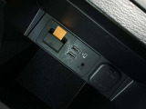 シガーソケット用の充電器が使用可能です!