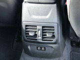 車両の詳細、ご質問につきましては、営業スタッフまでお気軽にご連絡下さいませ。遠方のお客様には実車の詳細動画送信も承ります。お問合せをお待ち致しております。