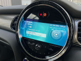 車両の詳細、ご質問につきましては、弊社営業スタッフまでお気軽にご連絡下さいませ。遠方のお客様には実車の詳細画像の送信も承ります。お客様からのお問合せをお待ち致しております。
