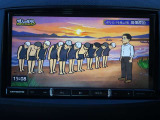 カロッツエリアのTVナビ付です。フルセグテレビ視聴が常時可能です。Bluetooth機能も付いていますので、通話やスマートフォンから音楽を楽しめます。バックカメラ付。