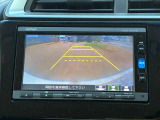 バックカメラ付きなので駐車時も安心!