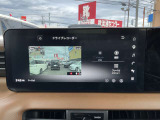 もしもの時に自分の身を守るためにも、あると嬉しいドライブレコーダーです。走行中の前方と後方の映像を記録しますので、事故の映像等、いざという時に役に立ちます。