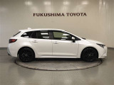 【まるごとクリーニング】シートを取り外し、車内を徹底洗浄。隅々まで丁寧に仕上げています。