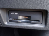 【ETC2.0】今や必需品のETC!高速道路料金所で小銭の出し入れをする必要もなくスムーズに!ETC搭載車両しか通過できないスマートICも利用できます。