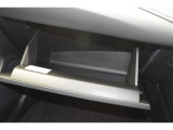 当店は全車『ロングラン保証』付!(1年間、距離無制限 HV車はHV保証付) 別途延長保証もご用意しております♪ ぜひ現車を確認にご来店ください