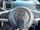 【オートライト】車外の明るさを検知して、自動的にヘッドライトを点灯してくれます♪トンネルを走行する際にも、自動的に点灯してくれて便利な装備の1つです♪