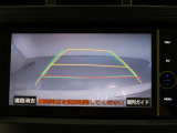 バックガイドモニターで、後方を確認しながら安心して駐車することができます。運転初心者も熟練者も必須の機能ですよ!