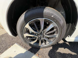 ☆お車についた傷やヘコミ、事故の修理もハヤシにお任せください。自社鈑金工場で修理ができますの安心です☆