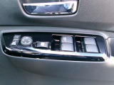 パワーウインドウなので、運転中でも安全に窓の開閉ができますよ!