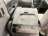 エンジンオイル、オイルエレメント、ワイパーゴム交換。その他バッテリーやベルト類など点検の上、必要な場合には交換してお渡します。
