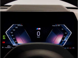 【BMWライブ・コックピット】コントロール・ディスプレイとインスツルメント・ディスプレイから構成されるディスプレイ・ネットワークにすべての情報がより分かりやすく表示されます。