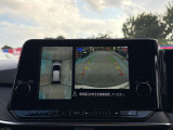 ★アラウンドビューモニター装備ですので、バックや縦列駐車の際に上から見た映像があなたを安心サポート!一度使ったらやめられない!
