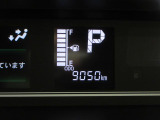 たとえばダイハツのお店にある、たくさんのスマアシ搭載車は、正常に作動する事をしっかり確認します。