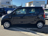 私達の強みは、車の仕入れから整備、板金塗装そして販売、さらにアフターケアまで自社で一貫して行える点にあります。これにより全ての行程に責任を持ち、お客様に信頼できるサービスを提供いたします。