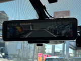 スマートルームミラーで定員乗車時や大きな荷物があっても後方視界が確保できます。
