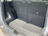ラゲッジルーム内張も目立つキズは無くキレイです☆