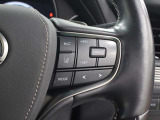 「Lexus CoDrive」はレーダークルーズコントロール、レーントレーシングアシスト(LTA)の基本機能に、レーンチェンジアシスト(LCA)を加えた3機能を連携させ、ドライバーの負担を軽減します。