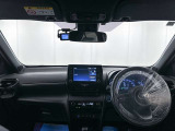 落ち着いたカラーの内装で、ゆったりと運転したい方に。