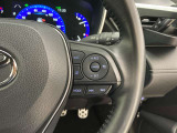 前方の車との車間を設定し、スピードを上げたり緩めたりを自動で行ってくれる追尾式の「レーダークルーズ」。上級装備の一つです!高級車にしかつかない嬉しい機能です。