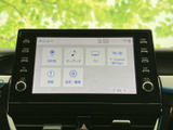 目的地やオーディオ、テレビなどの項目がアイコンで並び、必要なメニューを見つけやすい画面です。タッチ操作で項目を選べるため、案内設定もスムーズに進められます。