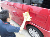 御納車前には選任スタッフが真心こめて清掃いたします!!
