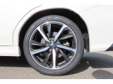 SUBARU 認定U-Carでは独自の厳しい基準を設けた「まごころクリーニング」を全車に実施。細かい汚れやニオイもケアした高品質なクルマをご提供します。