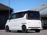 LDW(車線逸脱警報)/インテリジェント LI(車線逸脱防止支援システム)運転者が意図せず走行車線から逸脱しそうなとき、運転者が車線内に戻す操作を支援します!