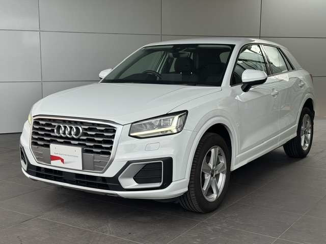 Q2 1.0 TFSI スポーツ