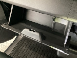 当店での販売車両は、車検整備はもちろん、車検残ありの車両でも点検整備をしっかり終わらせてからお客様へ引き渡し致しますので、安心してご購入いただけます♪