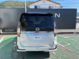 バックソナー付きなので、見えづらい後方の障害物も警音で教えてくれます♪駐車時の心強い味方です!