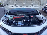Hondaの技術が詰まったエンジンルーム♪エンジンルーム室内ともにルームクリーニング済みで清潔です!快適なドライブをお楽しみください。
