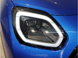 BMWのオートライトは積極的にライトをつけることにより、自車の存在を周囲に向けアピールいたします。それは安全性への配慮でもあります。