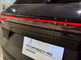 リア Cayenne GTSモデルロゴ、Porscheロゴ マットブラック