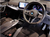 ☆センターパネルを運転席側に僅かに傾けたBMW独特のインパネ☆【駆け抜ける歓び】はここからもスタートしております☆