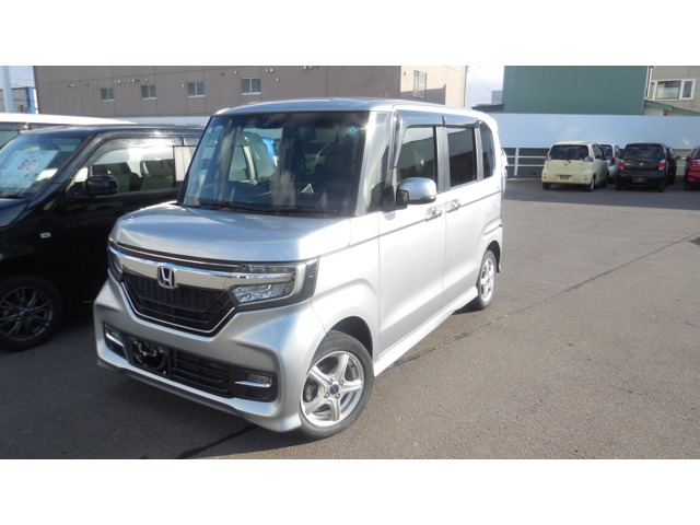 N-BOXカスタム G L ターボ ホンダセンシング 4WD 