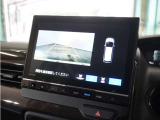 ◆リアワイドカメラシステム◆3種類の表示で後方確認をサポート♪セレクトレバーを「R」の位置に入れるとカメラ画像に切り替え。ノーマルビューでは従来のリアカメラと同様の標準的なビューで表示します!