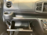 美しく・清潔な室内空間で快適に運転していただけます☆