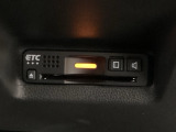 【ETC車載器】もはや必須アイテムのETCを搭載!高速道路のご利用時にとても便利!わずらわしい料金所での現金支払いが不要となりスムーズに通過できます♪