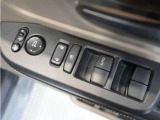 ◆パワーウィンドウスイッチ◆運転席から全席の窓の開閉操作を行うことが出来いつでも換気ができます!