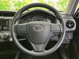 手になじみやすい形状で、運転中の操作をしっかりサポート。握る位置が分かりやすく、前方を見ながら自然に扱いやすい設計です。毎日の運転を安心してお楽しみいただけます。